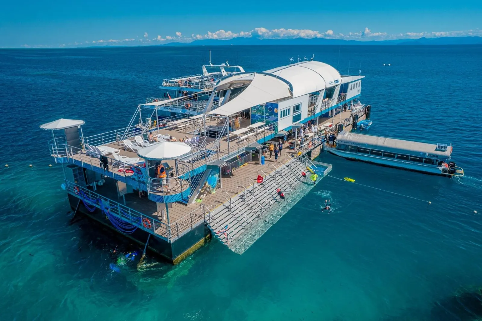 Aerial view of the reef pontoon with its viewing platforms