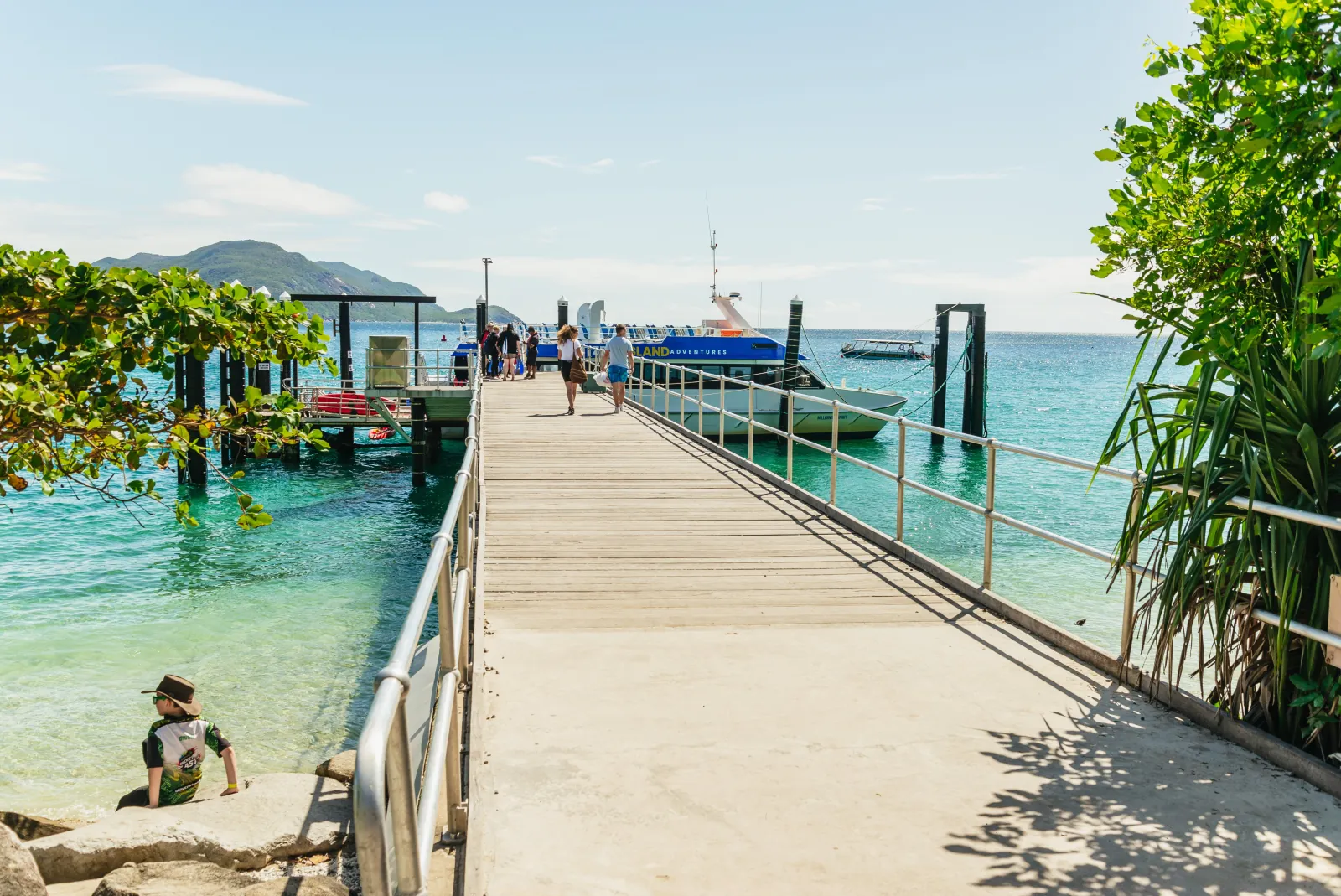 Jetty at Fitzroy Island with the ferry alongside
